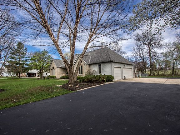 2nd image of 6767 Fleur Dr
