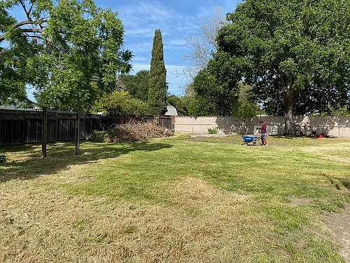 1890 E St Photo 1