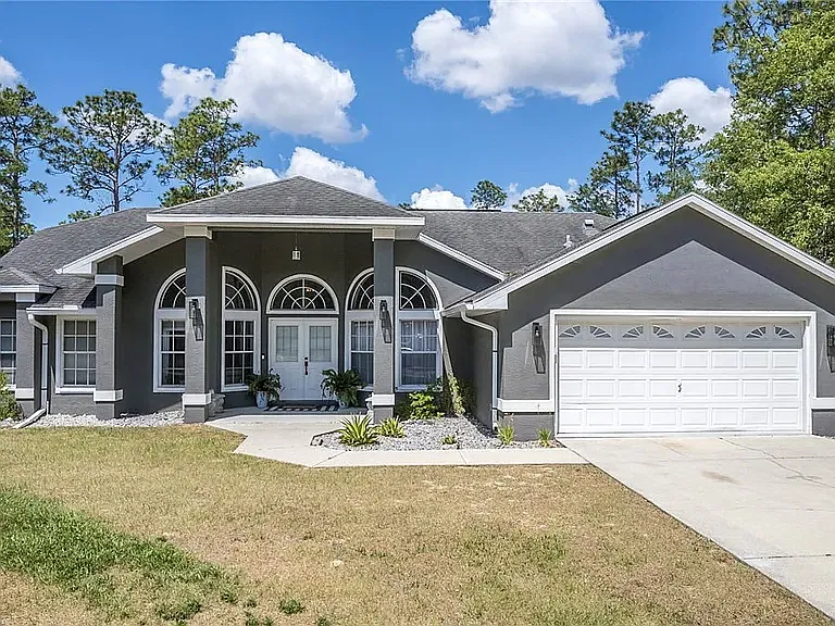 3 bed, 2183 sqft, $3,200 — Photo 3