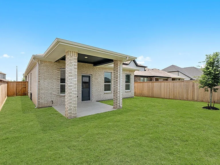 21022 Armstrong County Dr — Photo 22