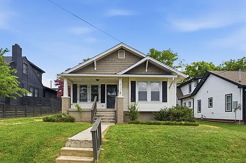1911 Shelby Ave Photo 1