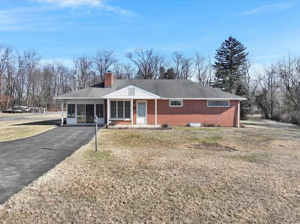 2395 Patton Rd, Harrisburg, PA 17112