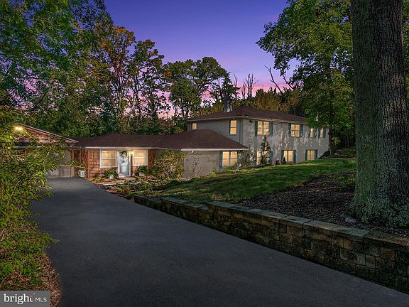 4th image of 35 Acorn Dr