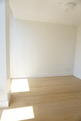 Rented by Nooklyn NYC LLC | media 8