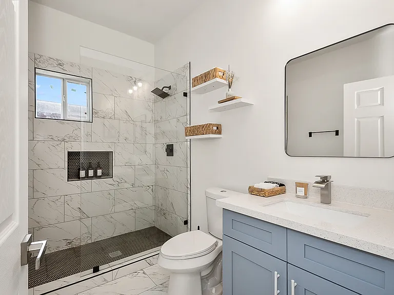 217 N Everton St — Photo 19
