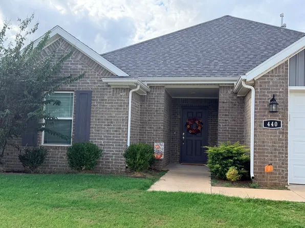 440 Aster St, Centerton, AR 72719