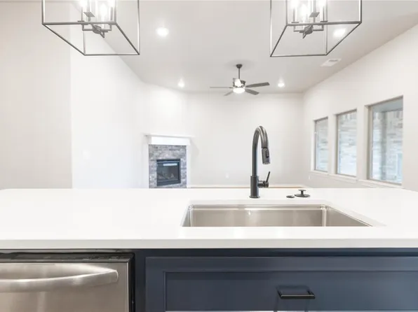 3216 Perch Dr, Yukon, OK 73099