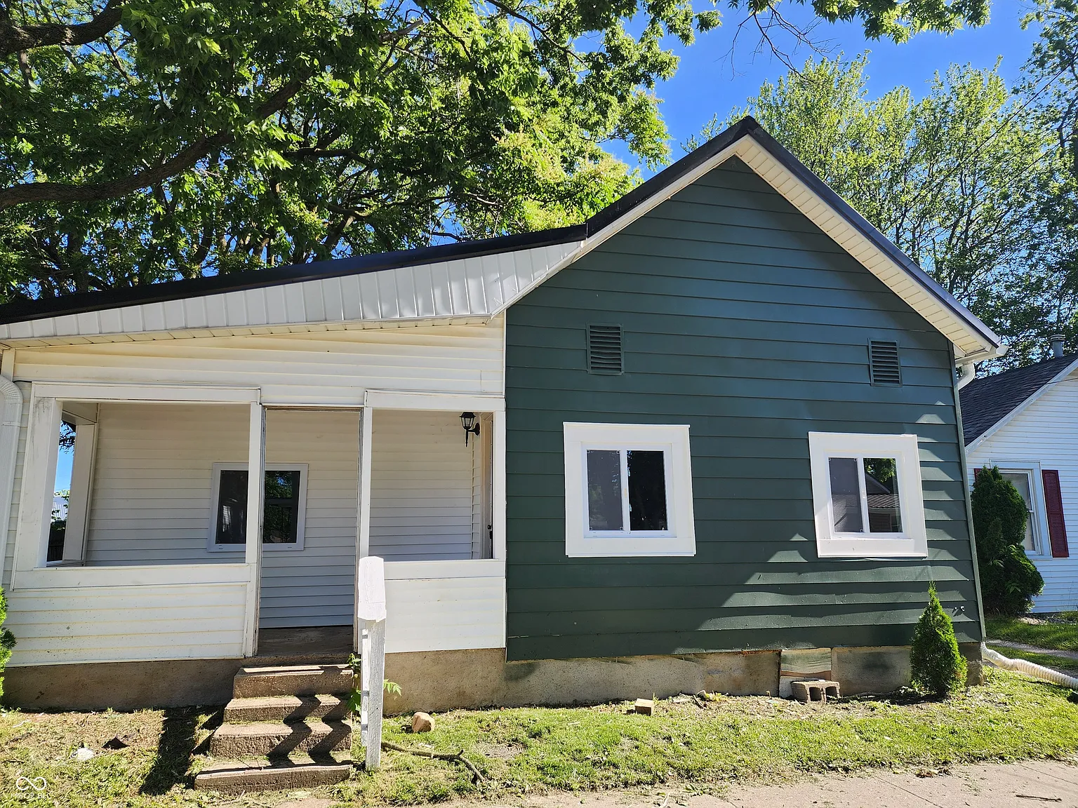 1010 Tuttle Ave photo 1