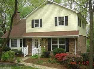 2806 Regency Dr, Winston Salem, NC 27106