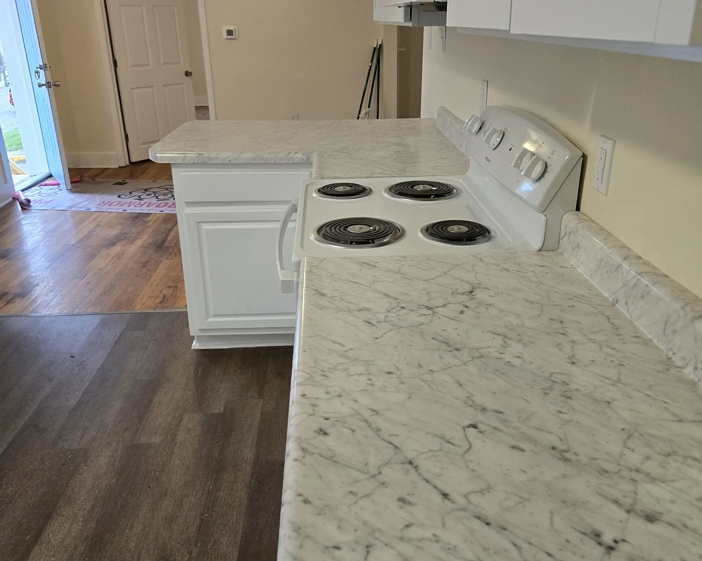 2 bed, 619 sqft, $1,000 — Photo 3