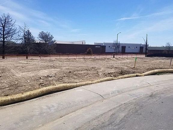 2nd image of 454 Blackfoot St