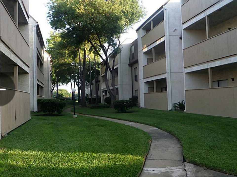 1st image of 8435 Hearth Dr APT 21