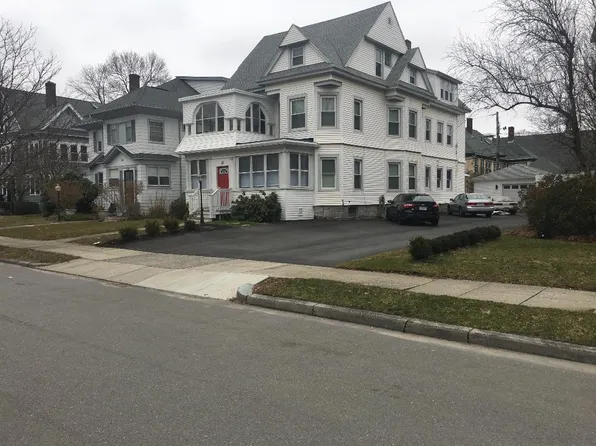 22 Somerset St #3, Worcester, MA 01609