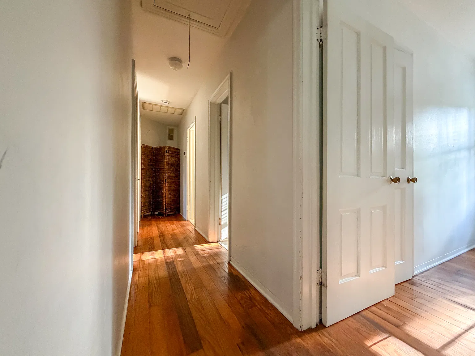 3 bed, 1210 sqft, $1,800 — Photo 3