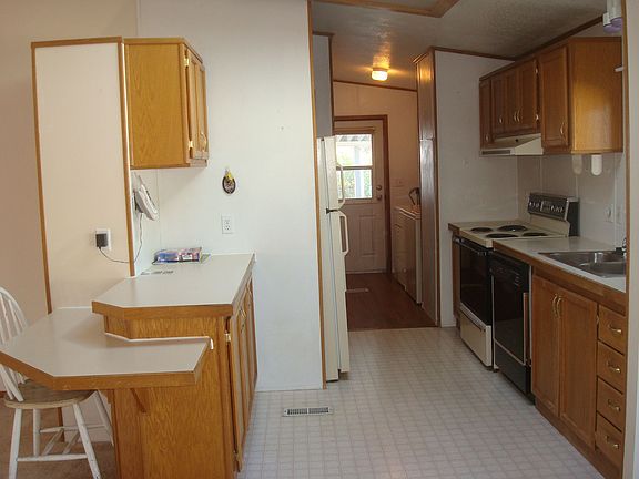 5th image of 1200 Lincoln St Unit 151