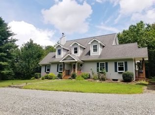 10606 Pine Breeze Ln, Corning, NY 14830