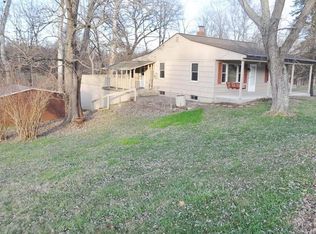 524 Mondhank Rd NE, Lancaster, OH 43130