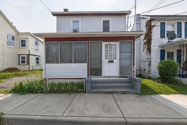 1st image of 1104 S Loudoun St