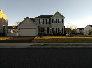 323 Hamlet Dr, Chalfont, PA 18914