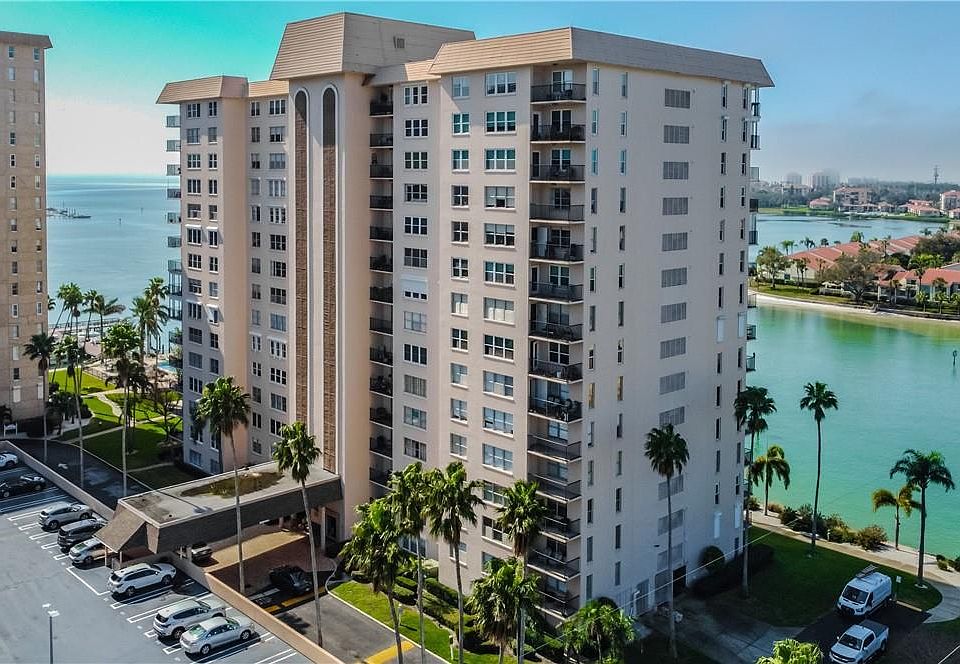 Beautiful Point Brittany Waterfront Complex