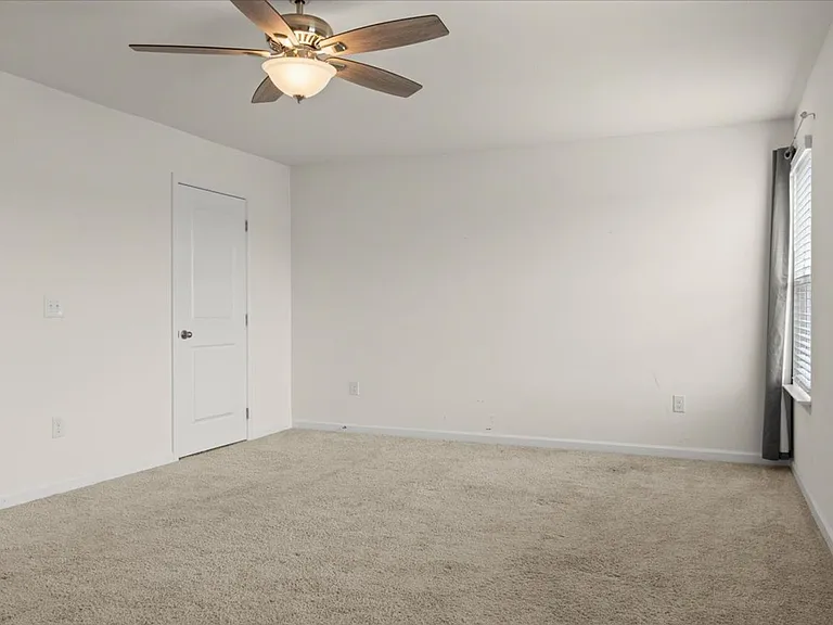 5581 Wildlife Cir — Photo 25