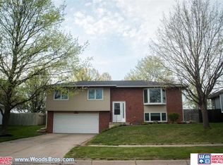 13810 Newgate St, Waverly, NE 68462