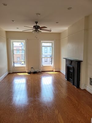 1st image of 112 Hancock St #4
