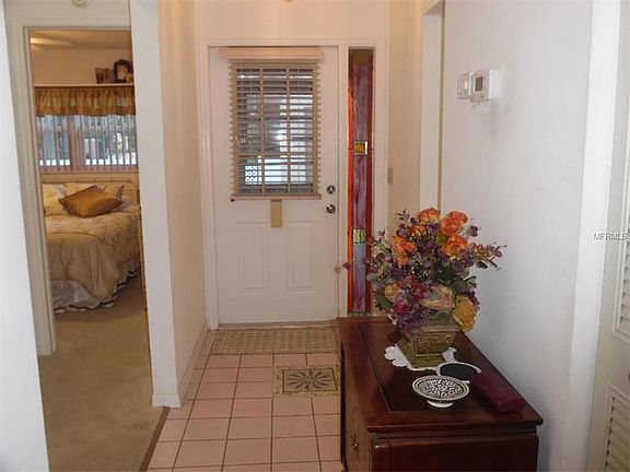 Ceramic tiled Foyer