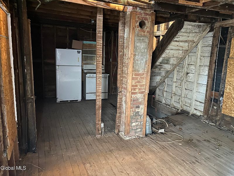 5th image of 1324 8th Avenue