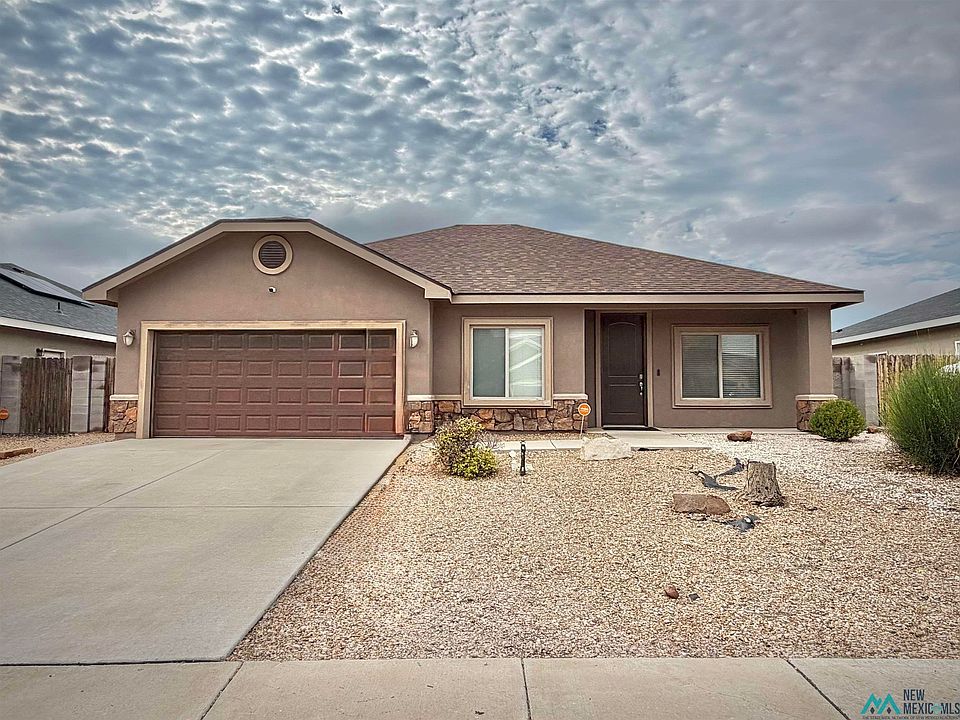1st image of 2105 Orchid Dr