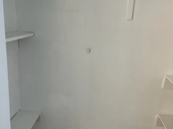 5551 NW 32nd Ave, Miami, FL 33142