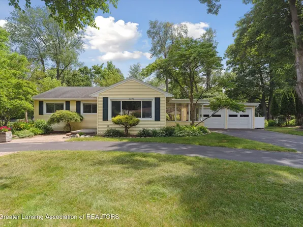2391 Shawnee Trl, Okemos, MI 48864