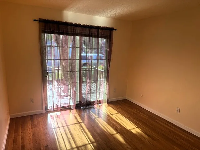 349 Brockhurst Dr — Photo 8