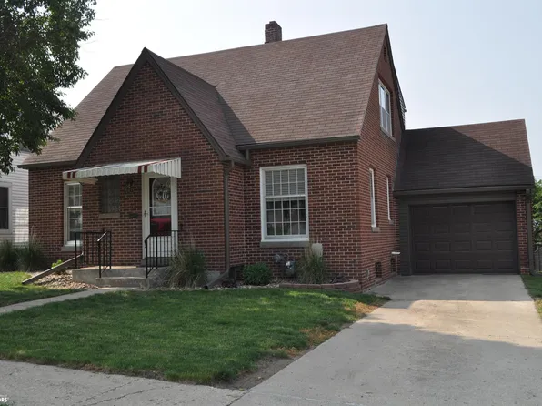 629 W 16th St, Carroll, IA 51401
