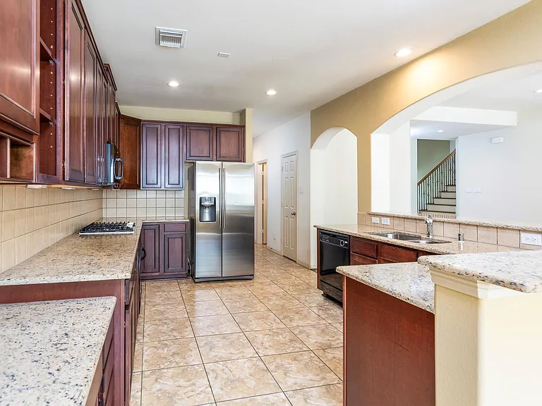 62 S Longsford Cir — Photo 24