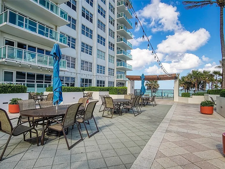 3550 Galt Ocean Dr #1808 — Photo 22