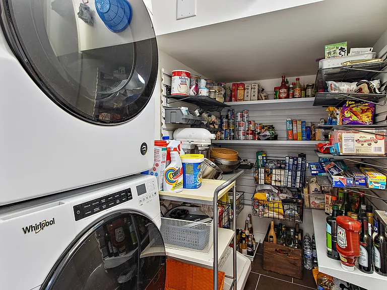 1750 Wewatta St #427 — Photo 13