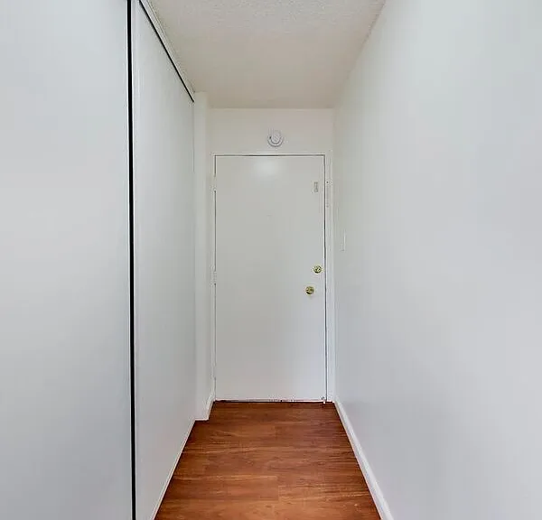 671 Vernon Street — Photo 12