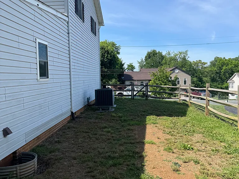 1675 W Commonwealth Dr — Photo 16