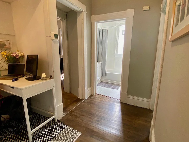 3224 Hennepin Ave #1 — Photo 6