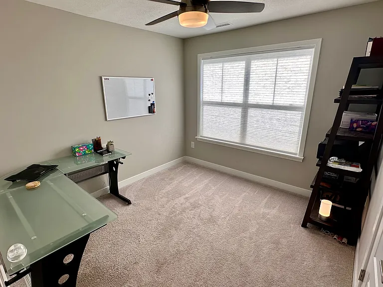 721 Scarsdale Ln — Photo 28