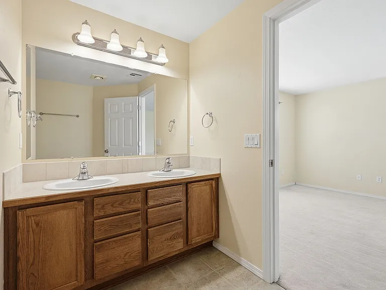 5604 Mehr Ave — Photo 38