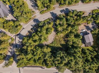 844 Rainforest Dr, Ucluelet, BC V0R3A0