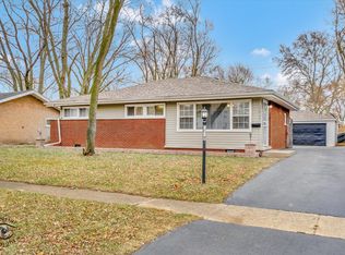 3057 Wilshire Ave, Markham, IL 60428