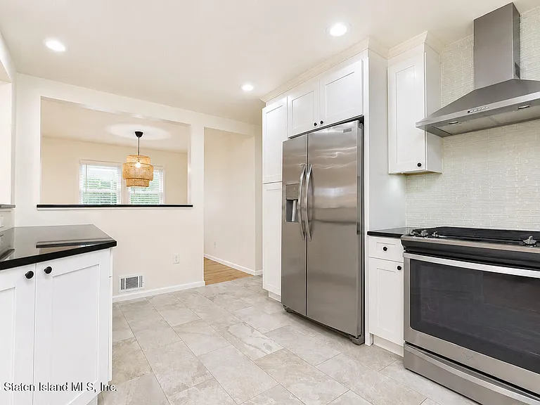 668 Sheldon Ave — Photo 20