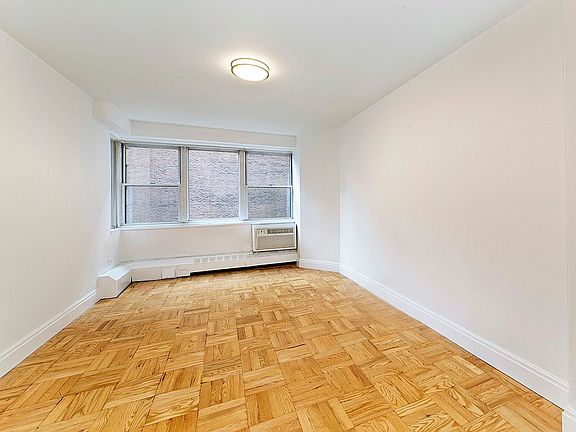 5th image of 1175 York Ave APT 8L