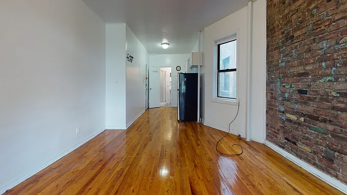 Rented by Bond New York | media 8