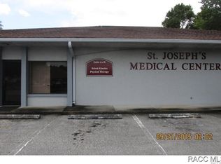 8468 W Periwinkle Ln, Homosassa, FL 34446