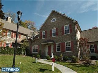 5th image of 106 Strawbridge Ct