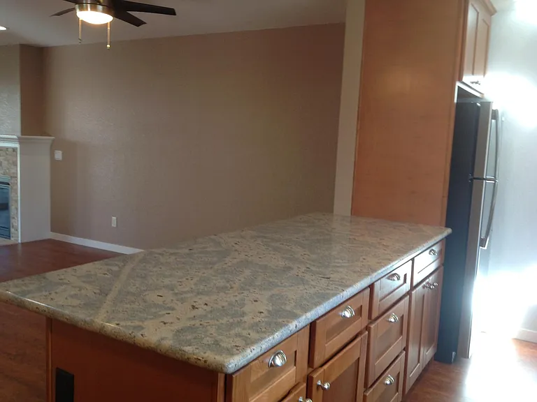 1611 Oak Ave — Photo 6
